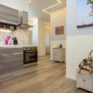 Many Days Apartment
